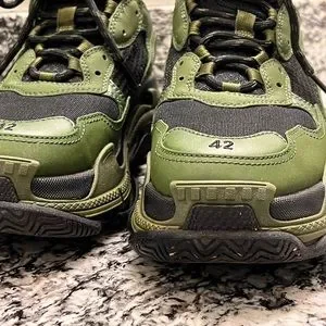 Balenciaga Triple S サイズ42 Balenciaga Triple S Split EU Size 42 US 9 Split White Gray